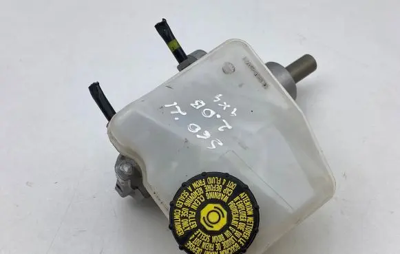 Volvo S60 Master brake cylinder 32130228 32130227