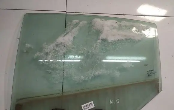 Renault Fluence Rear door window glass AS2