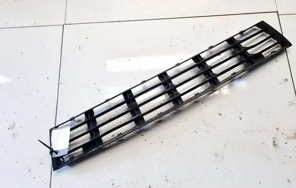Audi A4 S4 B5 8D Front bumper lower grill 8d0807683aa
