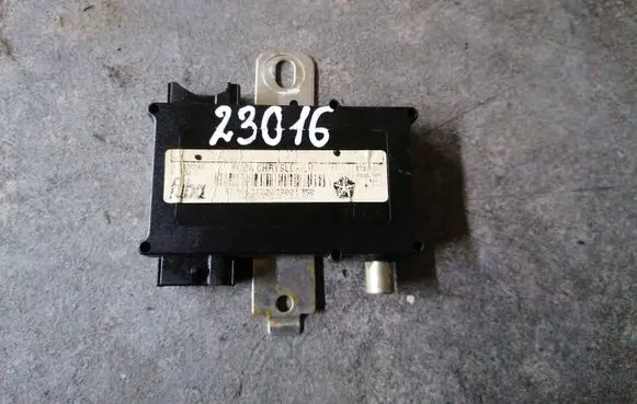 Chrysler 300M Aerial antenna amplifier 04760303AC