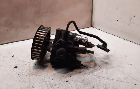 Toyota Avensis T250 Fuel injection high pressure pump 221000G010 HU2940000101