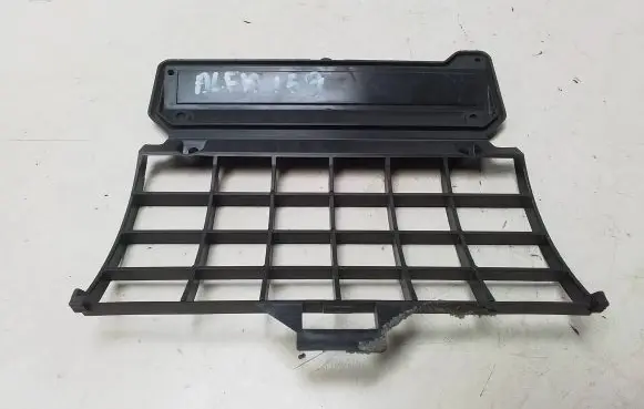 Alfa Romeo 159 Air filter cleaner box bracket assembly 