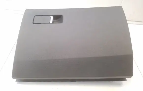 Maxus Euniq 6 Glove box set C00311082