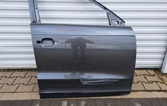 Audi Q3 8U Front door 8u0831152b