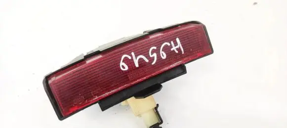 Nissan Primera Third/center stoplight 270275