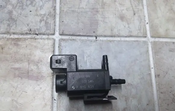 BMW X1 E84 Vacuum valve 7810831