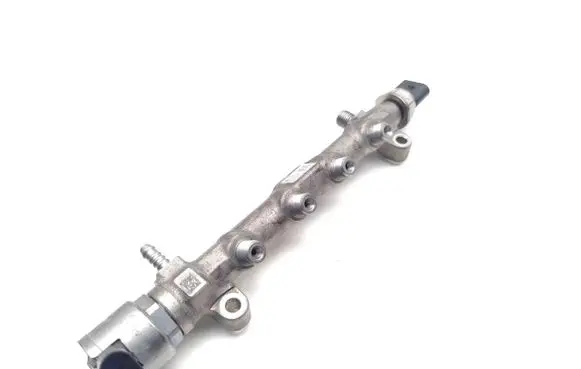 Audi A4 S4 B9 Fuel main line pipe 04L089G