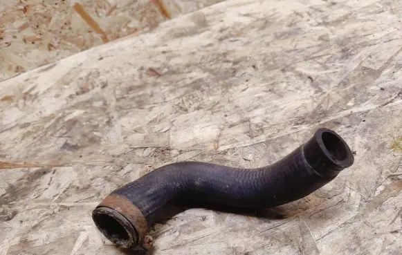Mercedes-Benz SL R107 Engine coolant pipe/hose DBL625410