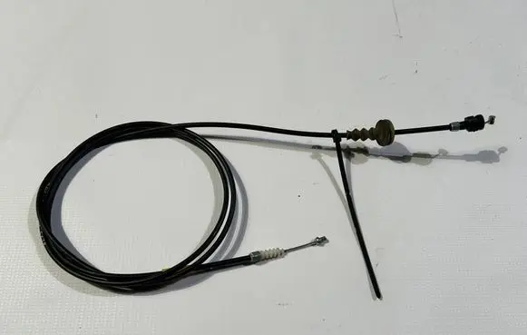 Maserati GranTurismo Engine bonnet/hood lock release cable 123067
