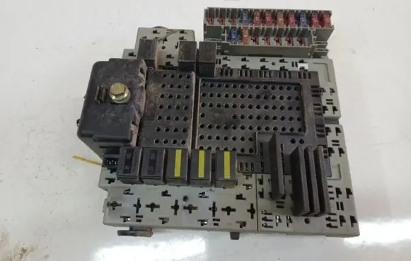 Volvo S60 Fuse box set 0196472