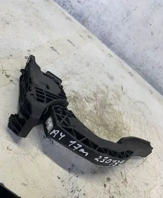 Audi A4 S4 B9 Accelerator throttle pedal 8w1723523