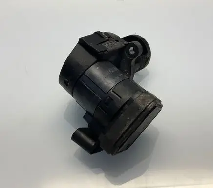 Mercedes-Benz E W211 EGR valve 00005320C5 109315 AC5063460255