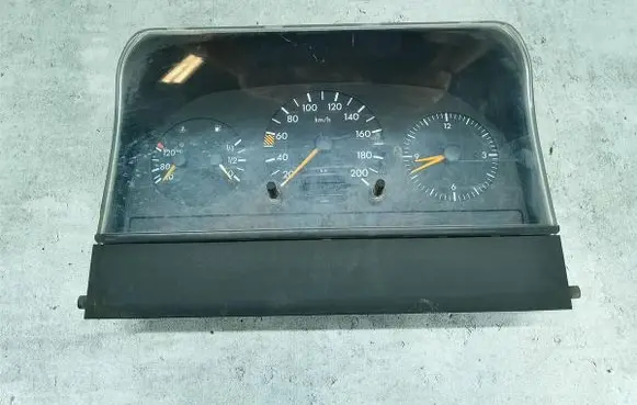 Mercedes-Benz Sprinter W901 W902 W903 W904 Speedometer (instrument cluster) MB0005425301