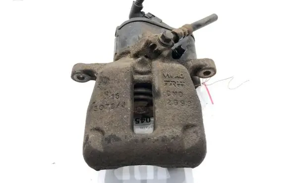 Volkswagen PASSAT CC Rear brake caliper