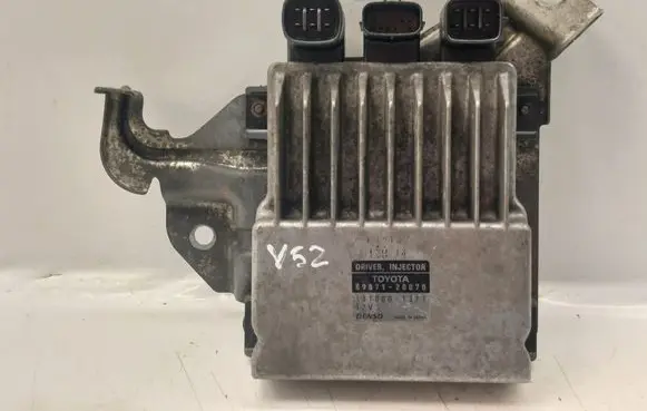 Toyota Corolla Verso AR10 Fuel injection control unit/module 8987120070 1310001371