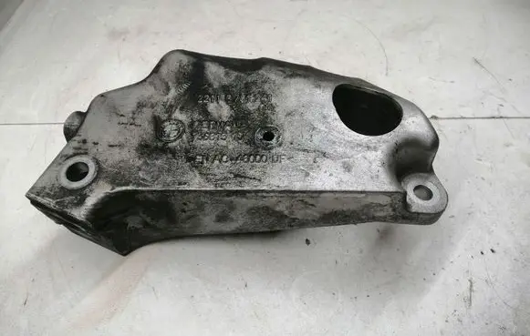BMW 5 F10 F11 Engine mounting bracket 22116781241 2211678124103 73681310