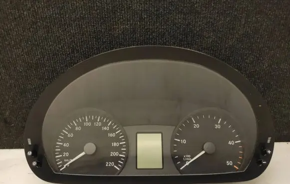 Mercedes-Benz Vito Viano W639 Speedometer (instrument cluster) A6399001100 402941003 103191102