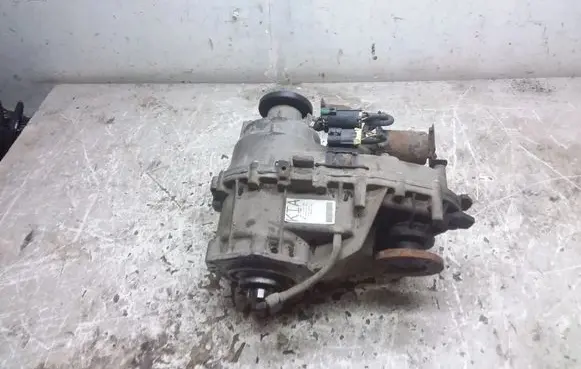 KIA Sorento Gearbox transfer box case 473004C111 241694
