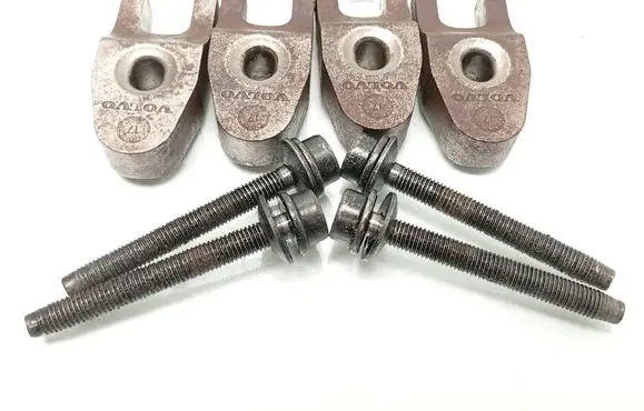 Volvo V60 Fuel Injector clamp holder 