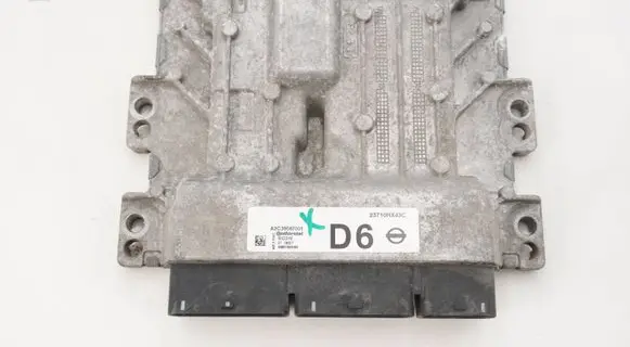 Nissan Qashqai Engine control unit/module 23710HX43C A2C39567001
