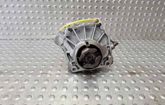 Alfa Romeo 159 Vacuum pump 55205446