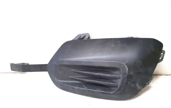 Opel Combo E Front bumper lower grill