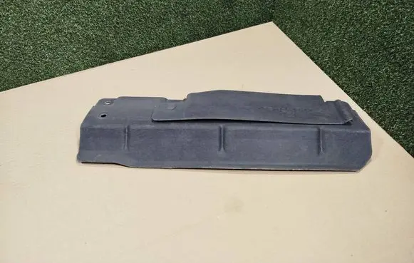 Renault Koleos II Heat shield in engine bay 