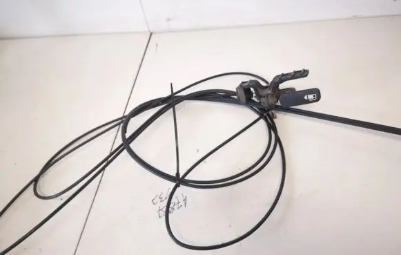Jaguar X-Type Fuel tank opening switch 