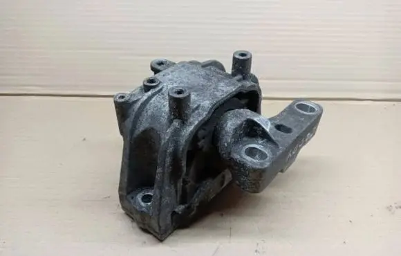 Volkswagen Caddy Engine mount bracket 1K0199262CB