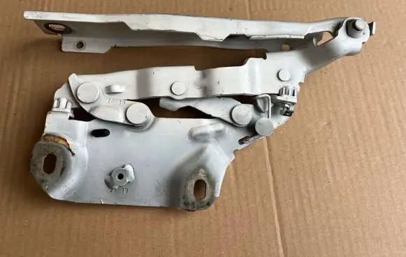 Audi A7 S7 4K8 Engine bonnet/hood hinges 4K8823301