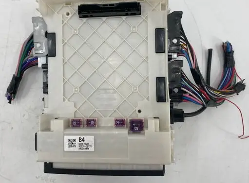 Toyota Sienna XL40 IV Fuse box set 63589586 8273008170