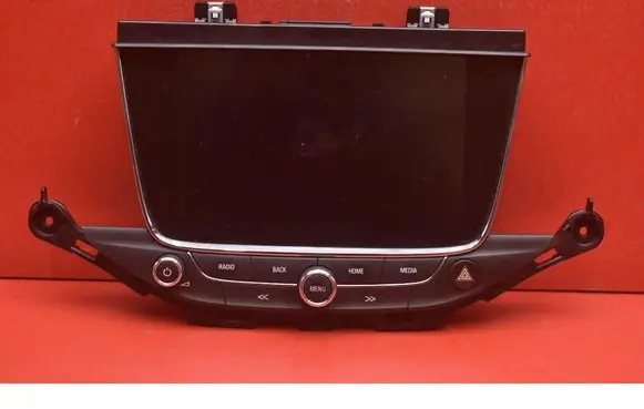 Bedford Astra Radio/CD/DVD/GPS head unit 39042448