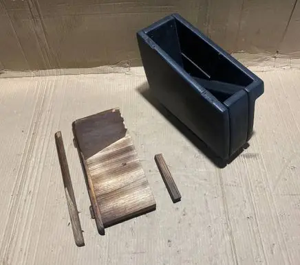 Mercedes-Benz 190 W201 Glove box central console 