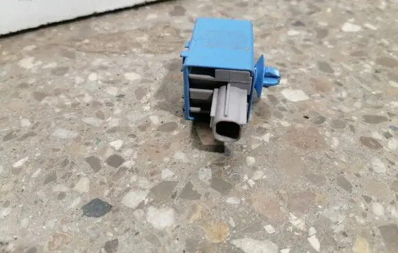 Lexus ES 250 - 300 - 330 Central locking relay 8974730040