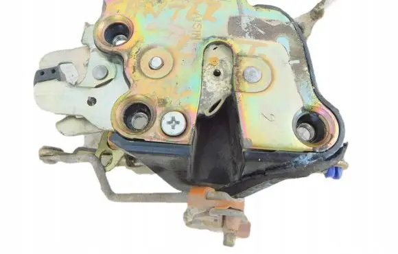 Mitsubishi Canter Rear door lock