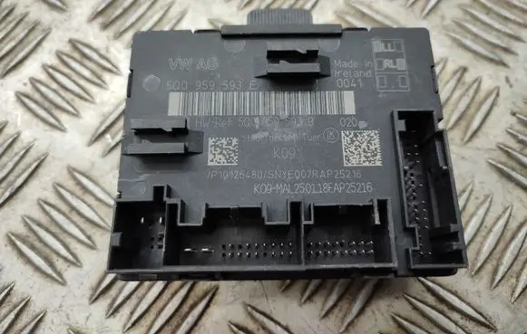 Volkswagen Golf Sportsvan Door control unit/module 5Q0959593E
