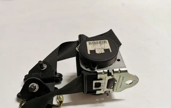 Ford Focus C-MAX Rear seatbelt 601597800
