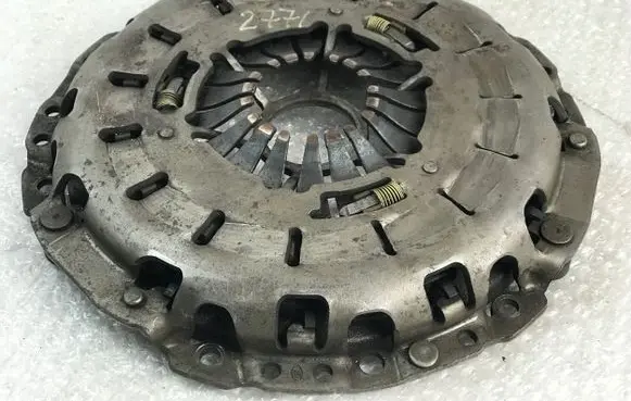 BMW 5 E39 Pressure plate 4122E0803
