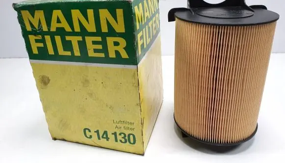 Audi A3 S3 8P Air filter C14130