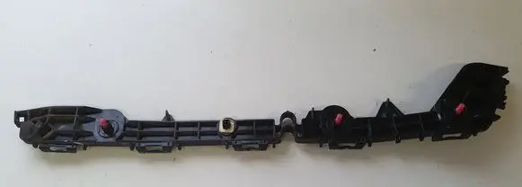 Toyota Prius (XW50) Rear bumper mounting bracket
