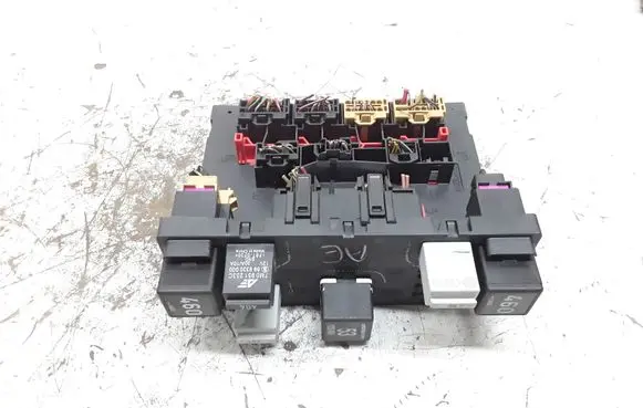 Volkswagen Jetta V Comfort/convenience module 3C0937049AE
