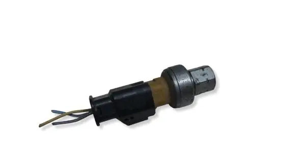 Peugeot 208 I Air conditioning (A/C) pressure sensor 9673006380