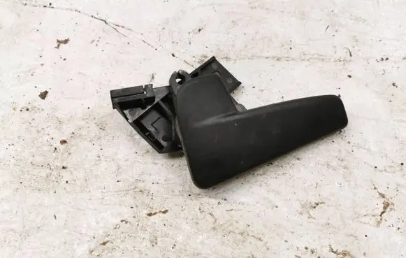 Volkswagen Golf VII Engine bonnet (hood) release handle 517823633B