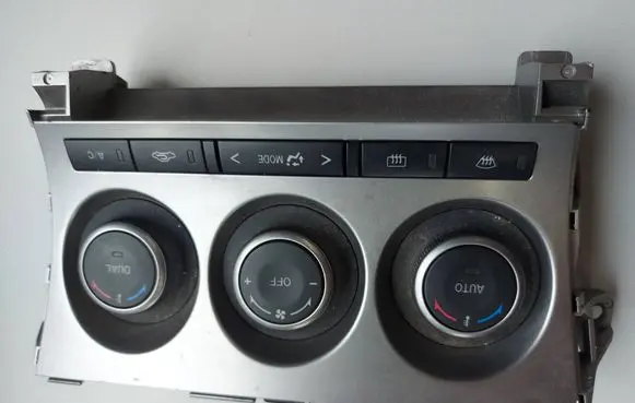 Mazda 3 II Climate control unit BBP361190K