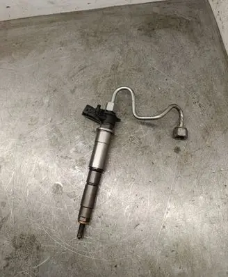 Nissan Qashqai Fuel injector 0445115007