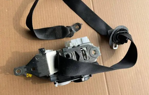 Mercedes-Benz GLS X166 Front seatbelt 34095411C