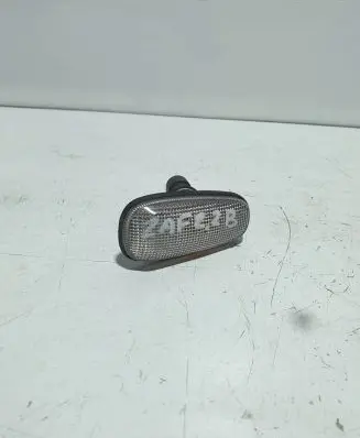 Opel Zafira A Front fender indicator light 90560403