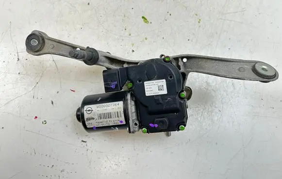 Opel Zafira C Wiper motor W000027364