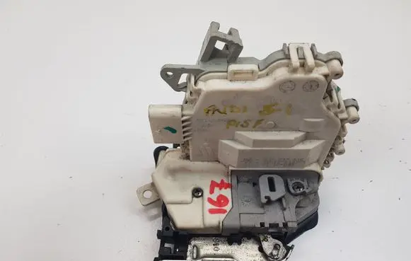 Audi A4 S4 B8 8K Front door lock 8J2837015C