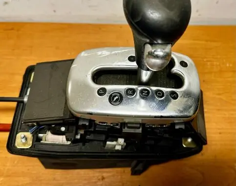 Audi A6 Allroad C5 Gear selector 